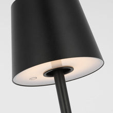 Load image into Gallery viewer, Nevis LED Floor Lamp in Detail.