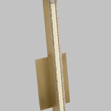 Load image into Gallery viewer, Serre LED Wall Light in Detail.