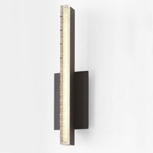 Load image into Gallery viewer, Serre LED Wall Light in Detail.