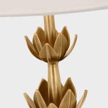 Load image into Gallery viewer, Alberto Table Lamp in Detail.