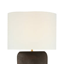 Load image into Gallery viewer, Amantani Table Lamp in Detail.