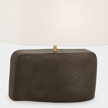 Load image into Gallery viewer, Amantani Table Lamp in Detail.
