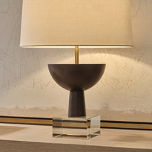 Load image into Gallery viewer, Eadan Table Lamp in Detail.