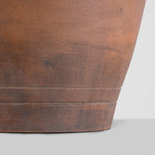 Load image into Gallery viewer, Fasano Table Lamp in Detail.