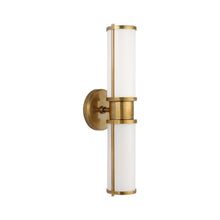 Load image into Gallery viewer, Lichfield Bath Wall Light in Detail.