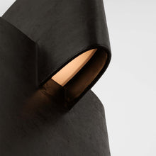 Load image into Gallery viewer, Lotura LED Pendant Light in Detail.