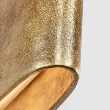 Load image into Gallery viewer, Lotura LED Pendant Light in Detail.