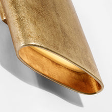 Load image into Gallery viewer, Lotura LED Pocket Wall Light in Detail.