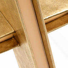 Load image into Gallery viewer, Lotura Linear LED Pendant Light in Detail.