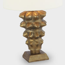 Load image into Gallery viewer, Luxor Table Lamp in Detail.