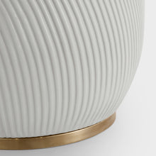 Load image into Gallery viewer, Mirelle Table Lamp in Detail.