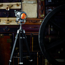 Load image into Gallery viewer, Montauk Floor Lamp in Detail.