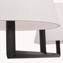 Load image into Gallery viewer, Olivier Linear Chandelier in Detail.