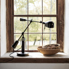 Load image into Gallery viewer, RL '67 Table Lamp in Detail.