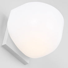 Load image into Gallery viewer, Cheverny Bath Vanity Light in Detail.
