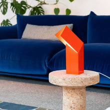 Load image into Gallery viewer, Lineair LED Table Lamp in living room.
