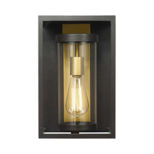 Load image into Gallery viewer, Dunbroch Outdoor Wall Light.