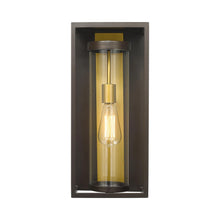 Load image into Gallery viewer, Dunbroch Outdoor Wall Light in Detail.