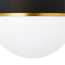 Load image into Gallery viewer, Akova Grande Pendant Light in Detail.