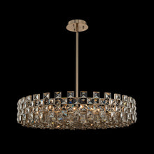 Load image into Gallery viewer, Piazze Pendant Light in Detail.