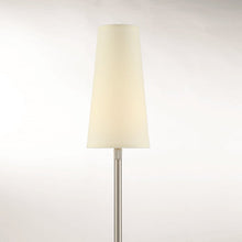 Load image into Gallery viewer, Attendorn Floor Lamp in Detail.
