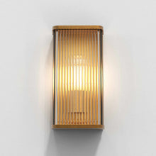 Load image into Gallery viewer, Avignon Square Wall Light in Detail.