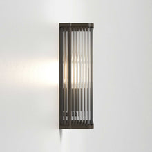 Load image into Gallery viewer, Avignon Square Wall Light in Detail.