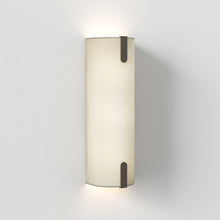 Load image into Gallery viewer, Elba Wall Light in Detail.