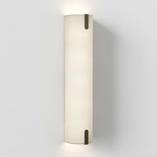 Load image into Gallery viewer, Elba Wall Light in Detail.