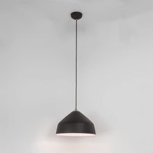 Load image into Gallery viewer, Ginestra Pendant Light in Detail.