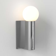 Load image into Gallery viewer, Otona Bath Wall Light in Detail.