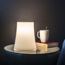 Load image into Gallery viewer, Birdie Zero LED Table Lamp in living room.