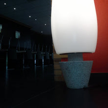 Load image into Gallery viewer, Kanpaza Outdoor LED Floor Lamp in Detail.