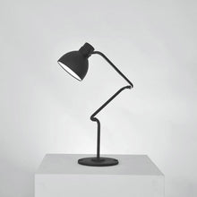 Load image into Gallery viewer, Blux System T Table Lamp in Detail.