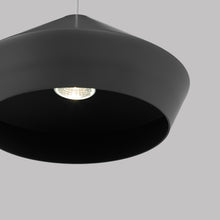 Load image into Gallery viewer, Brummel Low Voltage Pendant Light in Detail.