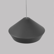 Load image into Gallery viewer, Brummel Low Voltage Pendant Light in Detail.