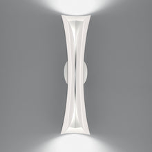 Load image into Gallery viewer, Cadmo LED Wall Light in White.