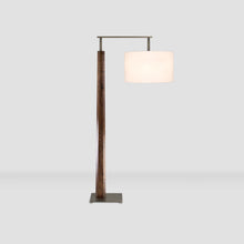 Load image into Gallery viewer, Altus Floor Lamp in Detail.