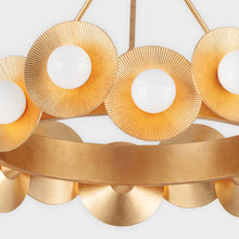 Load image into Gallery viewer, Emerald Chandelier in Detail.