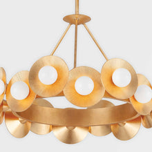 Load image into Gallery viewer, Emerald Chandelier in Detail.