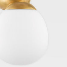 Load image into Gallery viewer, Marietta Wall Light in Detail.