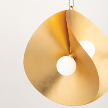 Load image into Gallery viewer, Peony Pendant Light in Detail.