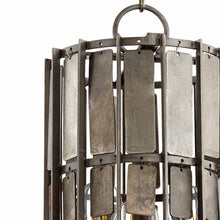 Load image into Gallery viewer, Gravita Pendant Light in Detail.