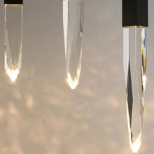 Load image into Gallery viewer, Quartz LED Multi-Light Pendant Light in Detail.