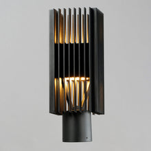 Load image into Gallery viewer, Rampart Outdoor LED Post Light in Detail.