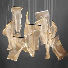 Load image into Gallery viewer, Rinkle LED Linear Pendant Light in Detail.