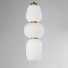 Load image into Gallery viewer, Soji LED Pendant Light in Detail.
