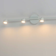 Load image into Gallery viewer, Taylor LED Track Light in Detail.