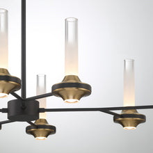 Load image into Gallery viewer, Torcia LED Linear Pendant Light in Detail.