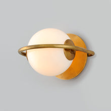 Load image into Gallery viewer, Everley Wall Light in Detail.